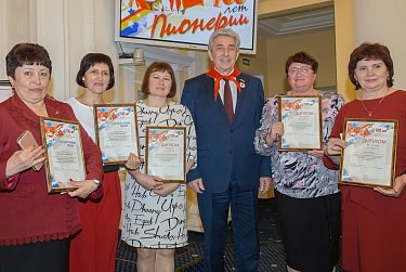 Оренбургские дети хотят в пионеры